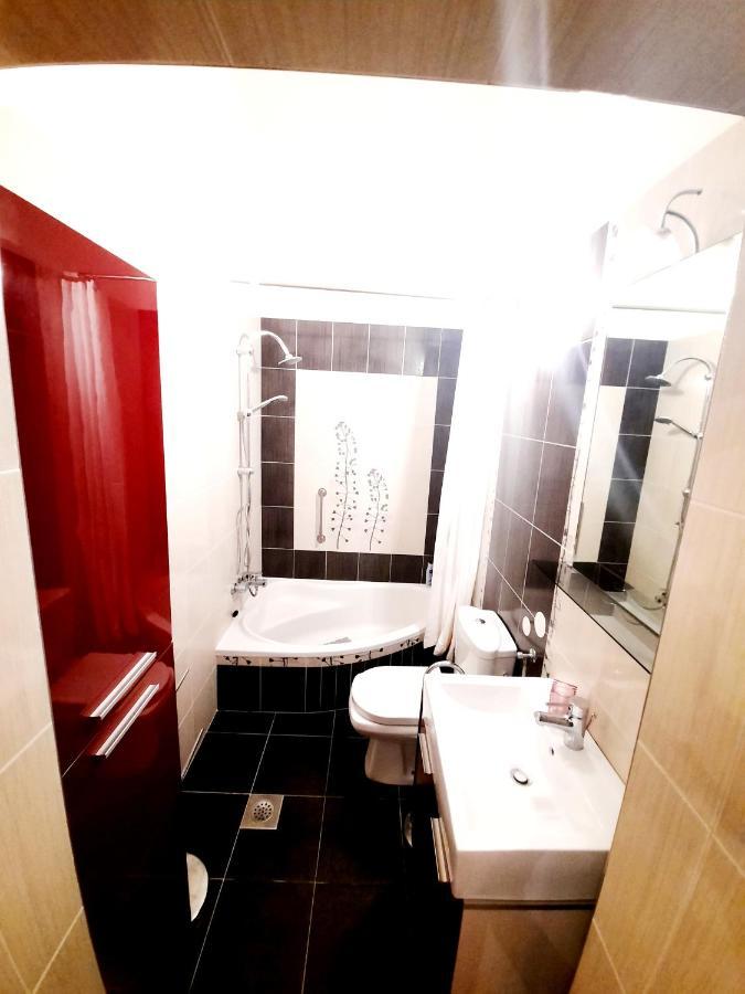 Apartment Ory Near The City Center With Free Parking Pula Exteriör bild